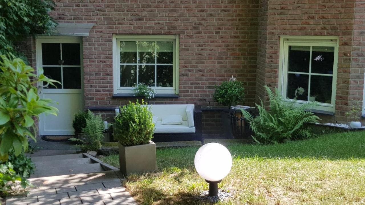 Zuhause In Grafrath Apartamento Solingen Exterior foto
