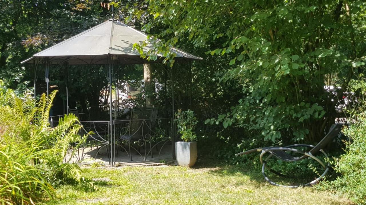 Zuhause In Grafrath Apartamento Solingen Exterior foto